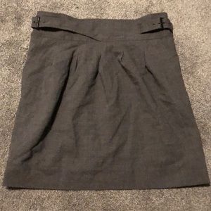 BCBG MAXAZRIA grey skirt w/buckle detail & pockets